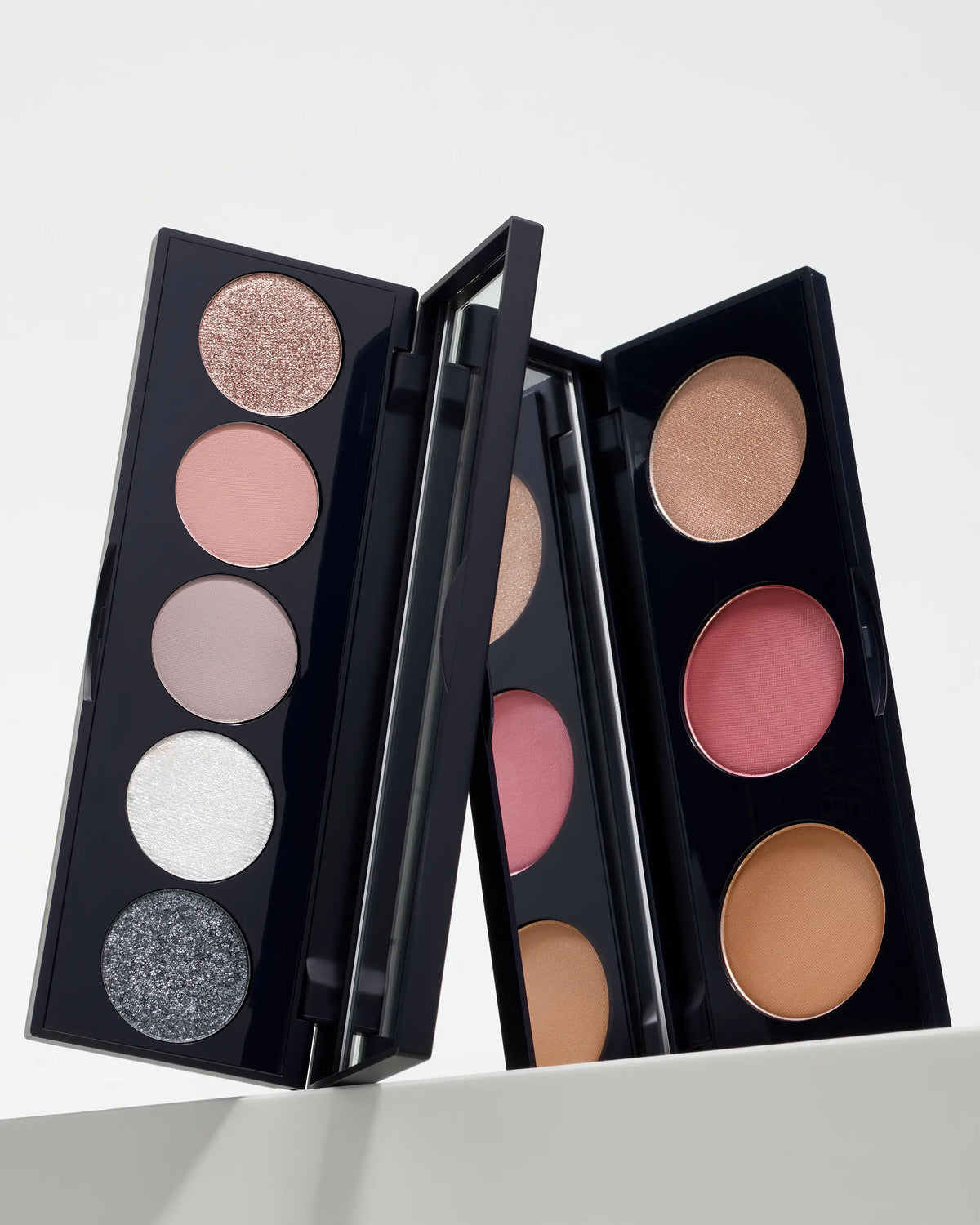 LUNAR ECLIPSE Eyeshadow Palette #116 Fall Winter 2026 RVB