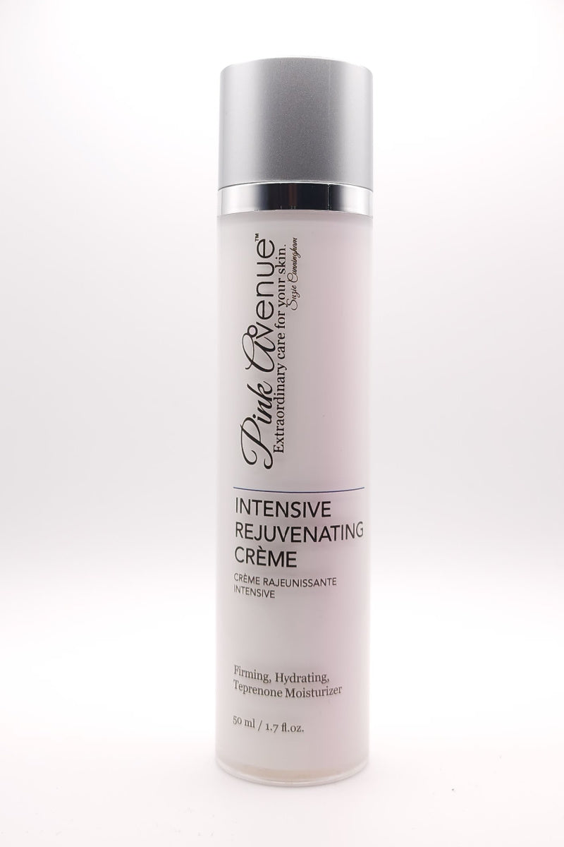 Pink Avenue Intensive Rejuvenating Cream Kanadyjski krem ​​do twarzy, który zmniejsza drobne linie i przywraca elastyczność skóry, zapewniając jej młodszy wygląd. Teprenone AOX, tetrapeptyd, ekstrakty roślinne do skóry suchej i dojrzałej